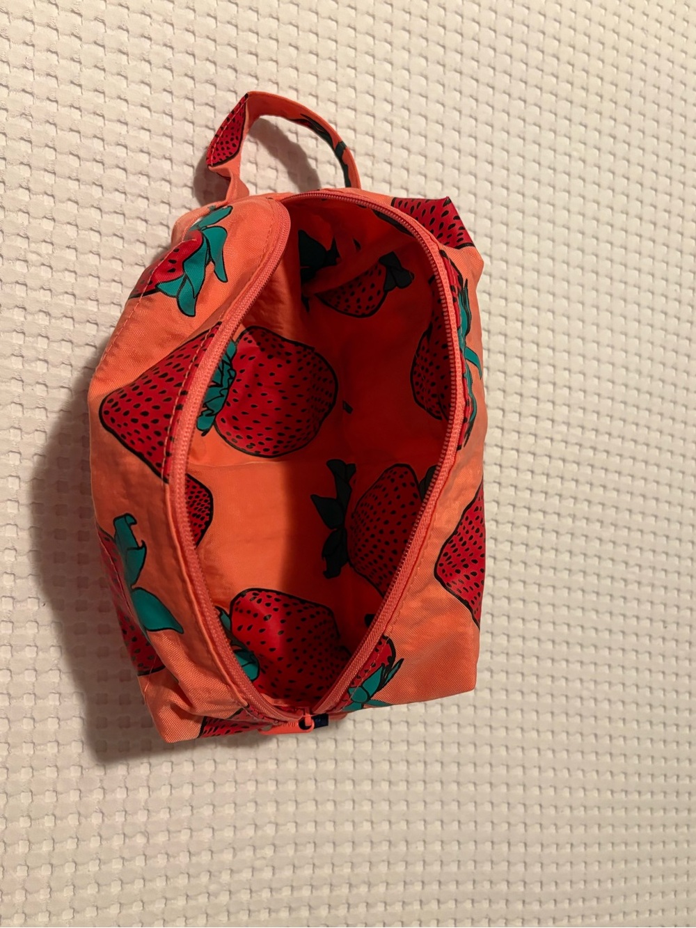 Baggu Strawberry Dopp Kit